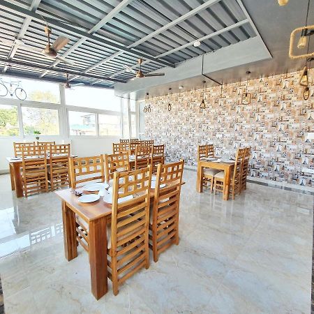 The Park Residency Hotel Dehradun Bagian luar foto