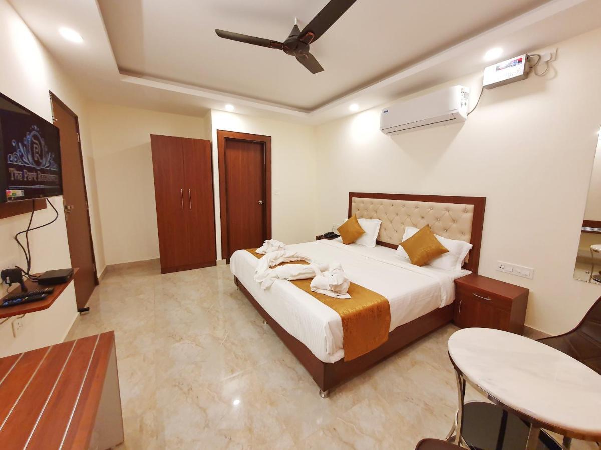 The Park Residency Hotel Dehradun Bagian luar foto